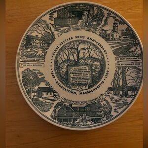 Green on White Georgetown 300th Anniversary Commemorative Plate